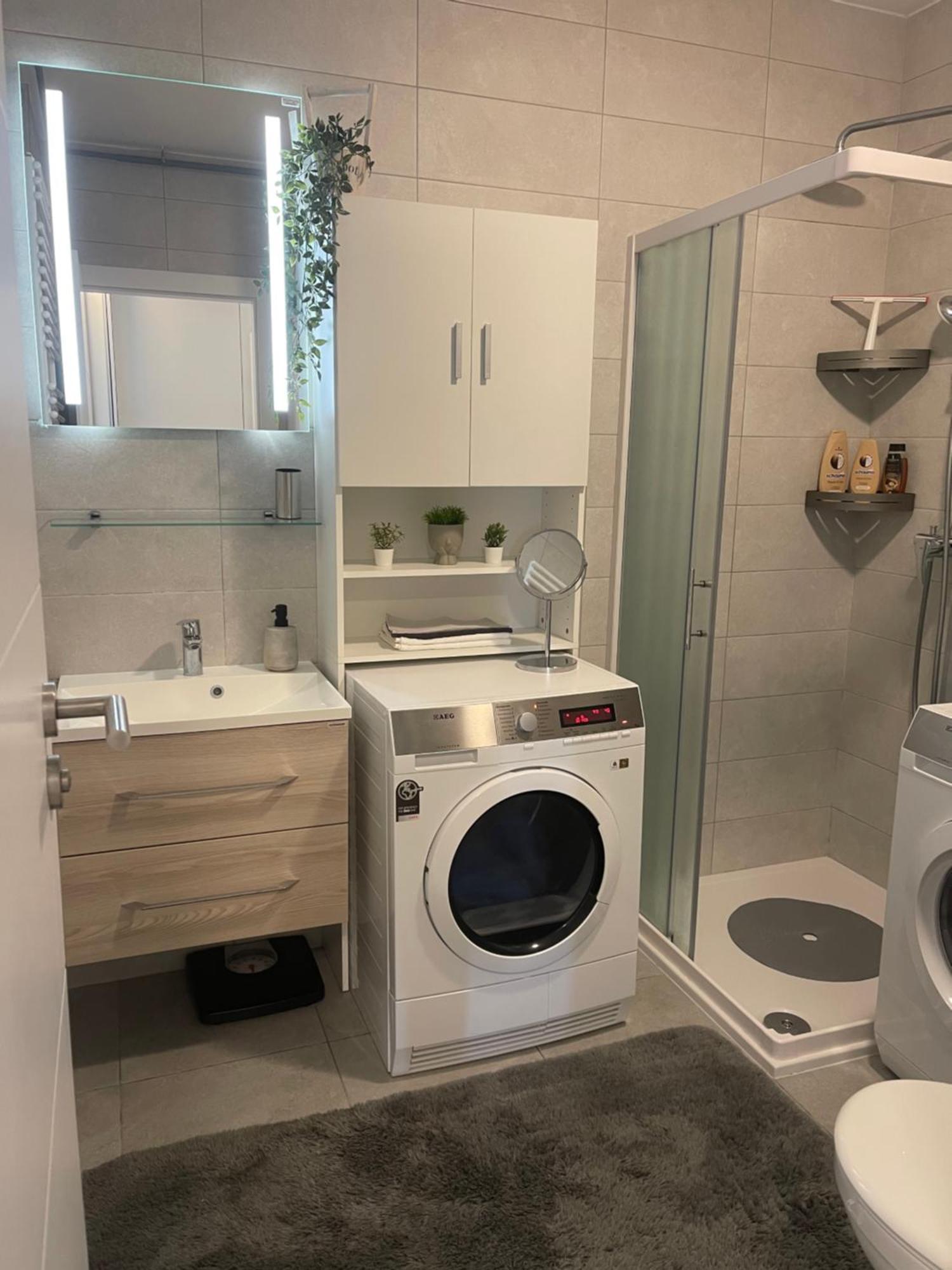 Luna,Central,Self-Check In,Ac,Wi-Fi, Washer,Free Parking Zaprešić Exterior foto